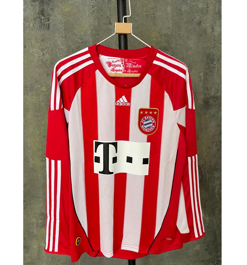 2010-11 Bayern Munich Retro Long Sleeve Home Kit Soccer Jersey